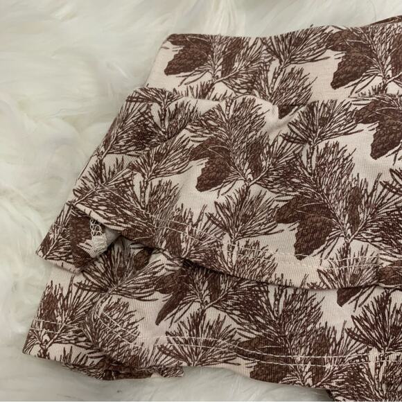 Kate Quinn NWT pinecone print skort - Picture 2 of 6